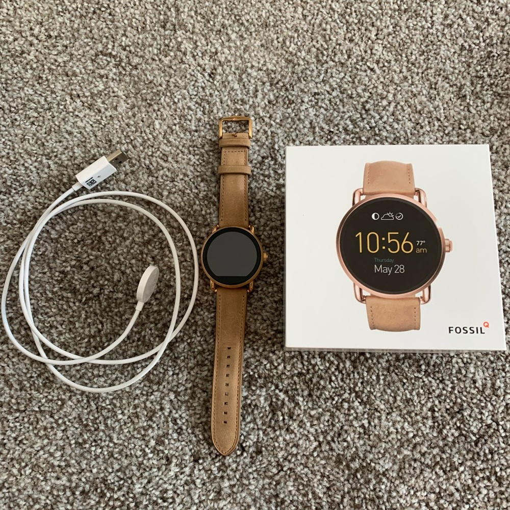 Fossil Q Wander